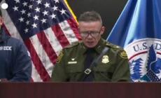 Bovino (Border Patrol Usa): "A Minneapolis l'agente ha sparato per difesa"