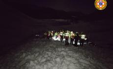 Morto il giovane travolto da una valanga in Friuli: aveva 33 anni, era maestro di snowboard 