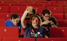 I ragazzi di Juppiter a Checco Zalone: "Dacci i soldi per Santiago"