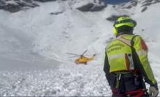 Valle d'Aosta, valanga travolge e uccide uno scialpinista