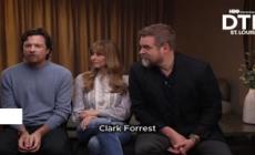 "Dtf St.Louis", triangolo fatale tra Jason Bateman, David Harbour e Linda Cardellini