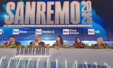 Carlo Conti: "Andate a votare per il referendum"