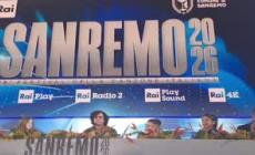 Sanremo, a "Stella Stellina" di Ermal Meta il premio People & Planet - Canzone Sostenibile