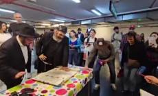 Tel Aviv, gruppo di rabbini celebra il Purim in un sotterraneo