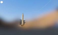 L'Iran ha avviato lanci col nuovo missile Khorramshahr-4