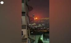 Iran, raid Israele-Usa colpiscono un deposito di carburante a Teheran: maxi incendio