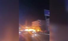 Iran, un attacco su Teheran ripreso in diretta dai passanti