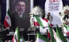 Iran, manifestazione a Teheran a favore di Mojtaba Khamenei