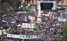 Argentina, in piazza per l'anniversario del colpo di Stato del '76