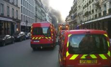 In fiamme a Parigi l'Hotel Bristol a due passi dall'Eliseo