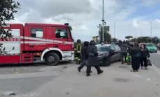 Esplosione in una pizzeria in costruzione nel Napoletano, tre feriti non gravi