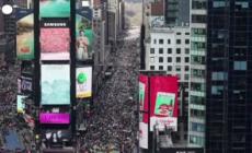 In migliaia negli Usa per il No Kings, cortei in diverse citta'