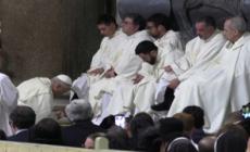 Giovedi' santo, papa Leone compie il rito della Lavanda dei piedi