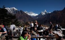 Media, 'guide avvelenavano alpinisti sull'Everest per truffare assicurazioni'