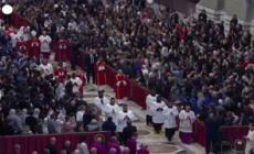 Papa Leone XIV presiede la sua prima Messa del Venerdi' Santo