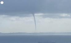 Avvistata una tromba marina nel Golfo di Algeri - Video