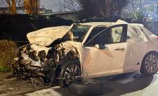 Scontro fra due auto a Roma, morti una donna e un ragazzo di 16 anni