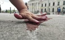 Pasqua a El Salvador, realizzato un mega-tappeto di sale colorato