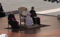 Il Papa invita alla preghiera "in questo tempo di delicato lavoro diplomatico"