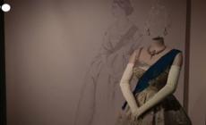 Merletti e abiti gioiello, la moda di Elisabetta II in una mostra a Buckingham Palace