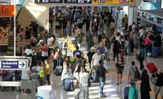 Ft: "Aeroporti Ue a rischio carburante entro tre settimane"