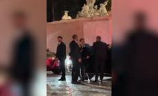 Macron in visita a Roma, l'arrivo a piazza del Popolo