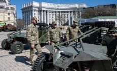 Sale a 6 il bilancio dei morti della sparatoria a Kiev