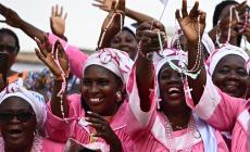 Il Papa, ultimo giorno in Camerun, poi vola in Angola