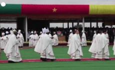 Papa Leone celebra la messa all'aeroporto di Yaounde' in Camerun