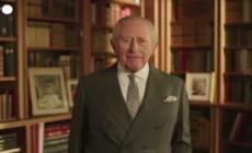 Re Carlo onora "l'adorata mamma" nel centenario della nascita di Elisabetta