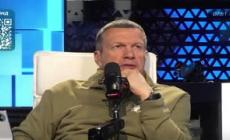 Il&nbsp;conduttore&nbsp;russo Solovyov insulta&nbsp;Meloni: "Fascista p..."