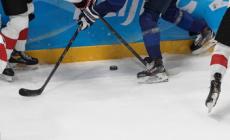 Bolzano, il giocatore di hockey Andreas Palla muore durante una partita 