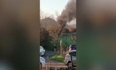 Video: assalto a portavalori in Ogliastra, spari e auto in fiamme 