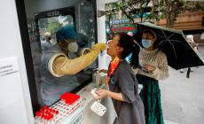 Perch&eacute; Pechino insiste con la politica del &laquo;contagio zero&raquo;