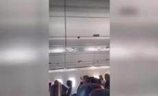 Volo Milano-Atlanta, le immagini dopo la forte turbolenza: passeggeri feriti portati via in barella - Video