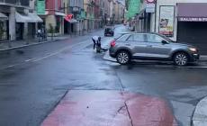 Via Garibaldi, violento  pestaggio in strada. Per debiti?