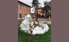 La fontana satanista di  Vergato  imbrattata con il letame