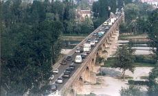 Ponte sul Taro: sabato mattina senso unico alternato