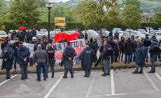Salvini a Napoli, cariche della Polizia
