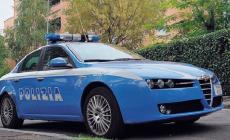 Sorpreso a rubare (insieme agli amici poi scappati): 17enne nei guai