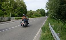 Motociclista "perde" la moglie in viaggio: se ne accorge dopo 40 km