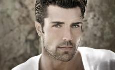 5 caratteristiche di un uomo che colpiscono subito una donna