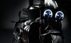 Triumph Rocket 3 TFC, esclusiva e monumentale