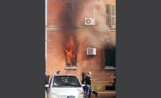 Incendio del "casermone": si cercano le origini del rogo