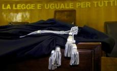 Abusò per molto tempo della figlia di tre anni, 46enne di Milano confessa davanti al gip