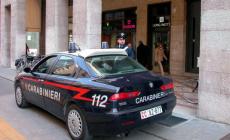 Via Mazzini, identificati gli aggressori del 44enne: sono due minorenni italiani