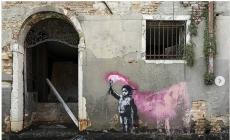 E' di Banksy 'Naufrago bambino'. E il palazzo &egrave; gi&agrave; in vendita (4,5 milioni)