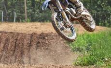 Motocross, muore pilota durante gara nel Pesarese. Ferito il padre di Dovizioso