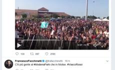 "C'è più gente al Modena Park che in Molise": infuria la polemica contro Francesco Facchinetti 