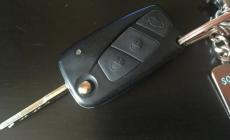 Chiave clonata: i ladri &laquo;svuotano&raquo; l'auto